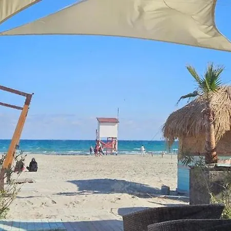 Sea View Mamaia Nord Нэводари